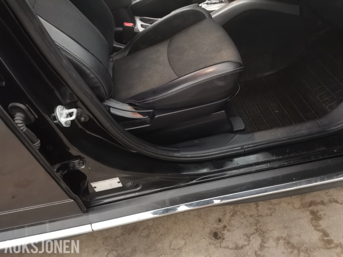2010 Mitsubishi OUTLANDER *INGEN MINSTEPRIS* 2.0 147HK AUTOMAT CRUISE MULTIRATT