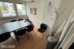 Undervisningsrom – komplett pakke med møbler, TV og whiteboard