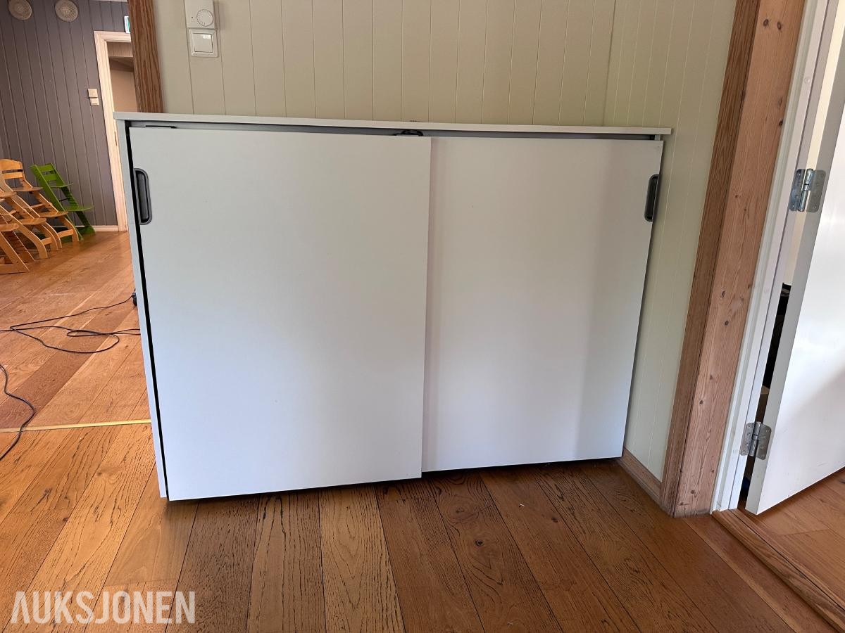 2018 IKEA oppbevaringshylle Galant 160x120