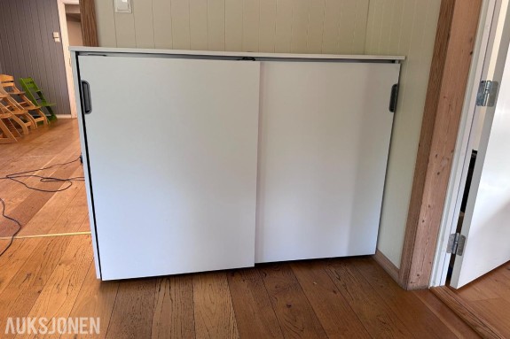2018 IKEA oppbevaringshylle Galant 160x120