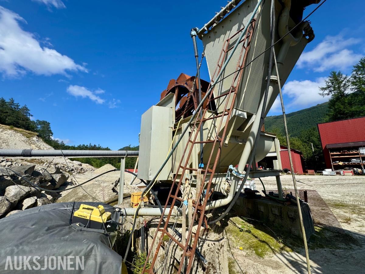 Vaskeanlegg med Transportbånd