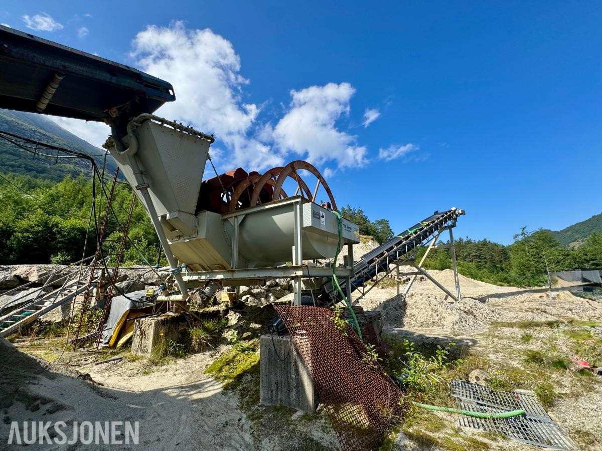Vaskeanlegg med Transportbånd