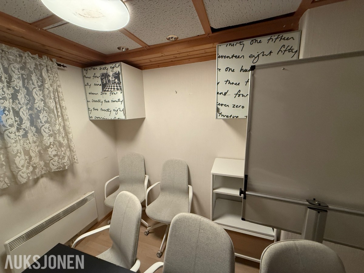 Møterom – komplett pakke med bord, stoler og tavler