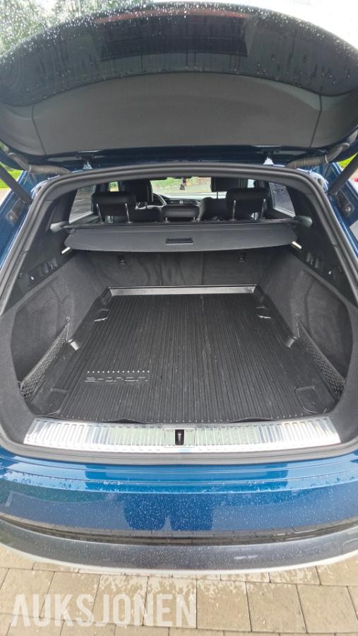 2020 Audi e-tron 55 quattro Advanced Exclusive S-line, B&O, Adaptiv cruisekontroll