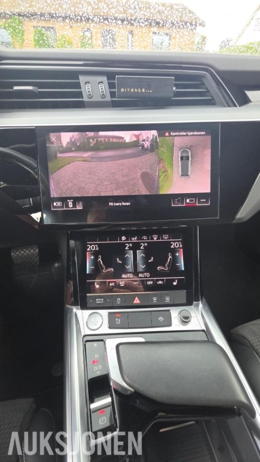 2020 Audi e-tron 55 quattro Advanced Exclusive S-line, B&O, Adaptiv cruisekontroll