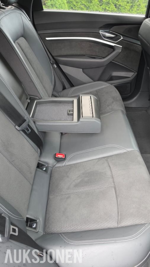 2020 Audi e-tron 55 quattro Advanced Exclusive S-line, B&O, Adaptiv cruisekontroll