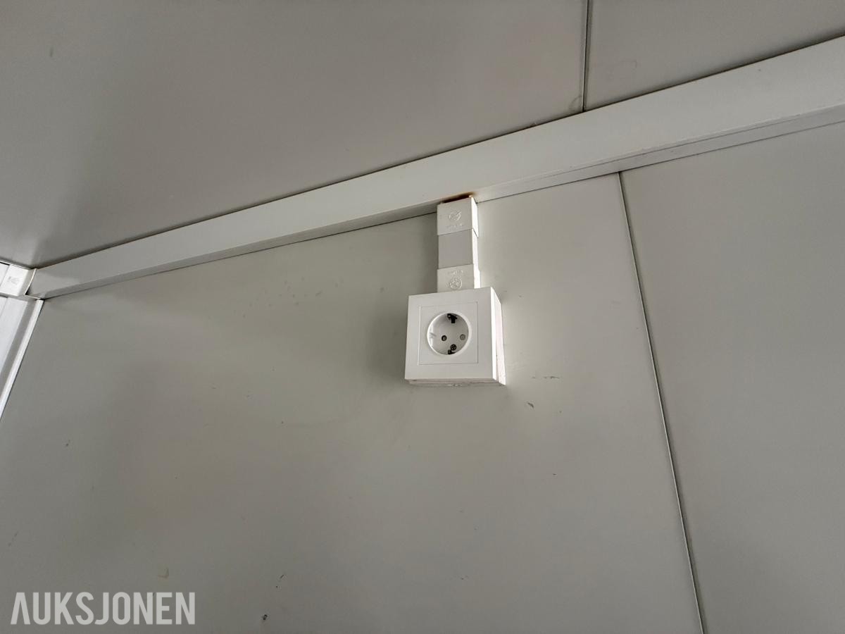 20 Fots isolert container med innlagt strøm - God stand