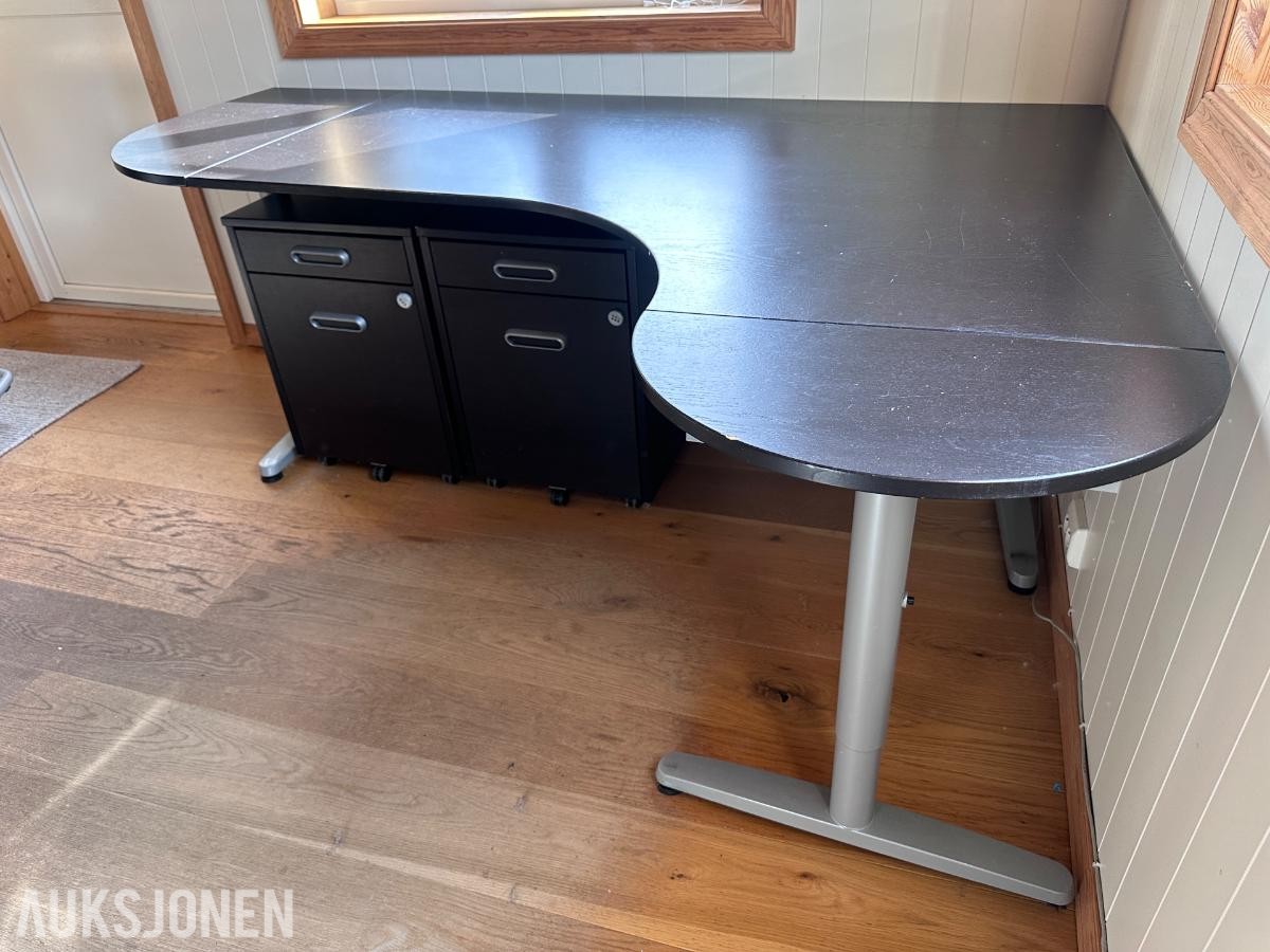 2015 IKEA Galant Skrivebord og skuffeseksjoner