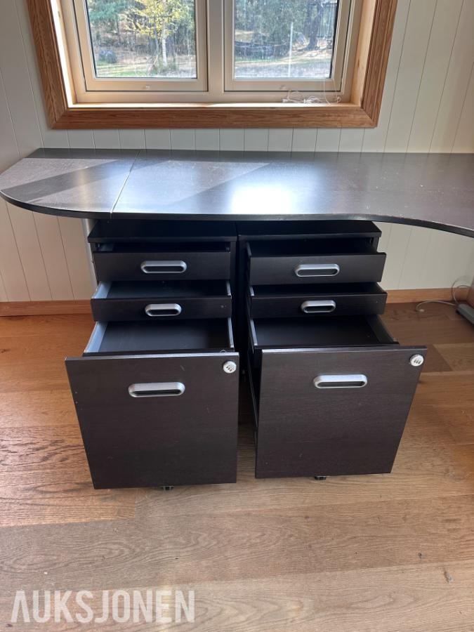 2015 IKEA Galant Skrivebord og skuffeseksjoner