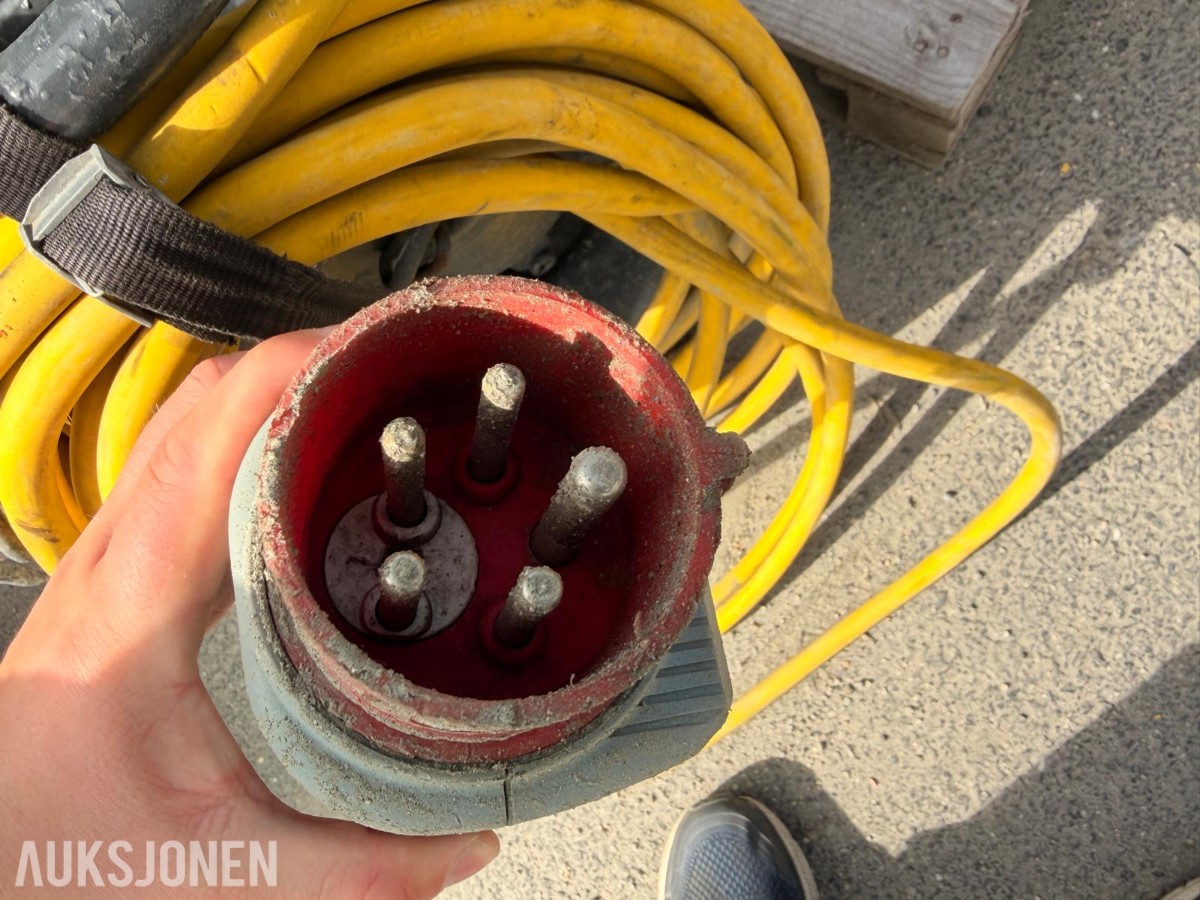 Tsurumi KTZ411 nedsenkbar lensepumpe med strømkabel