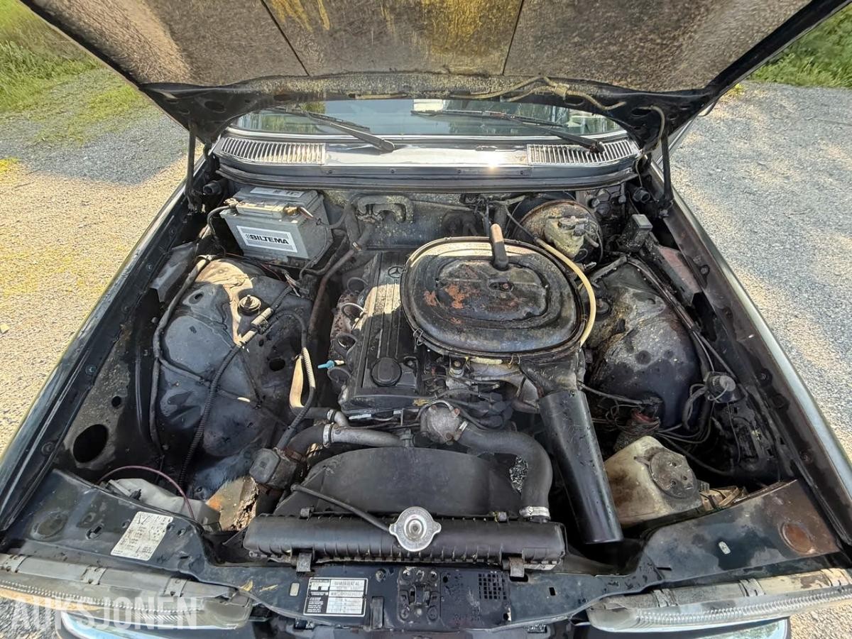 1984 Mercedes-Benz 230ce manuell soltak s+v dekk
