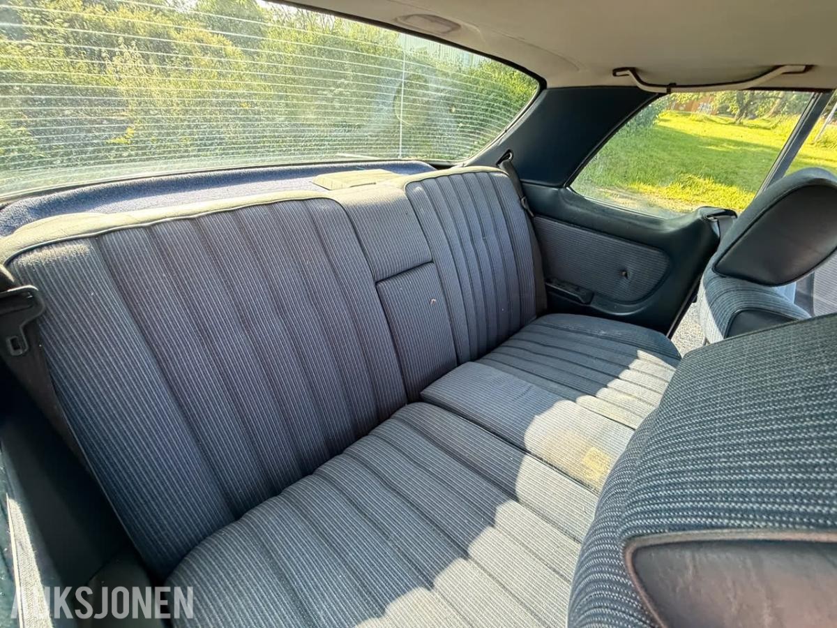 1984 Mercedes-Benz 230ce manuell soltak s+v dekk