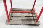 Sammenleggbart arbeidsbord med metallunderstel