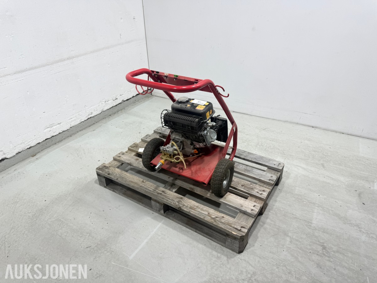 Hamron bensindrevet høytrykksspyler 225 bar – 6,5 HP