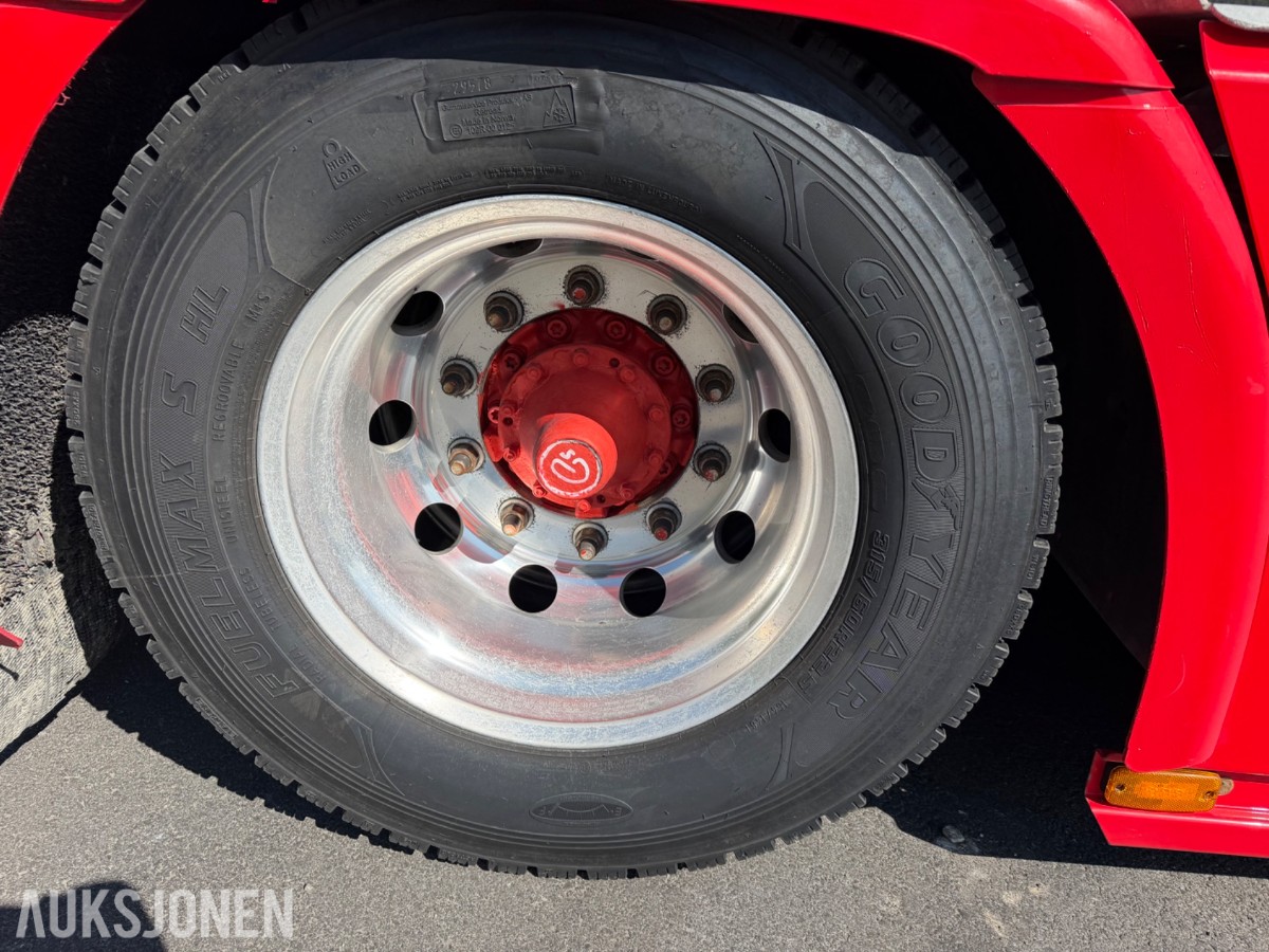 Scania R 580. Motivlakkert, Heltrukket innvendig, Manuell ++