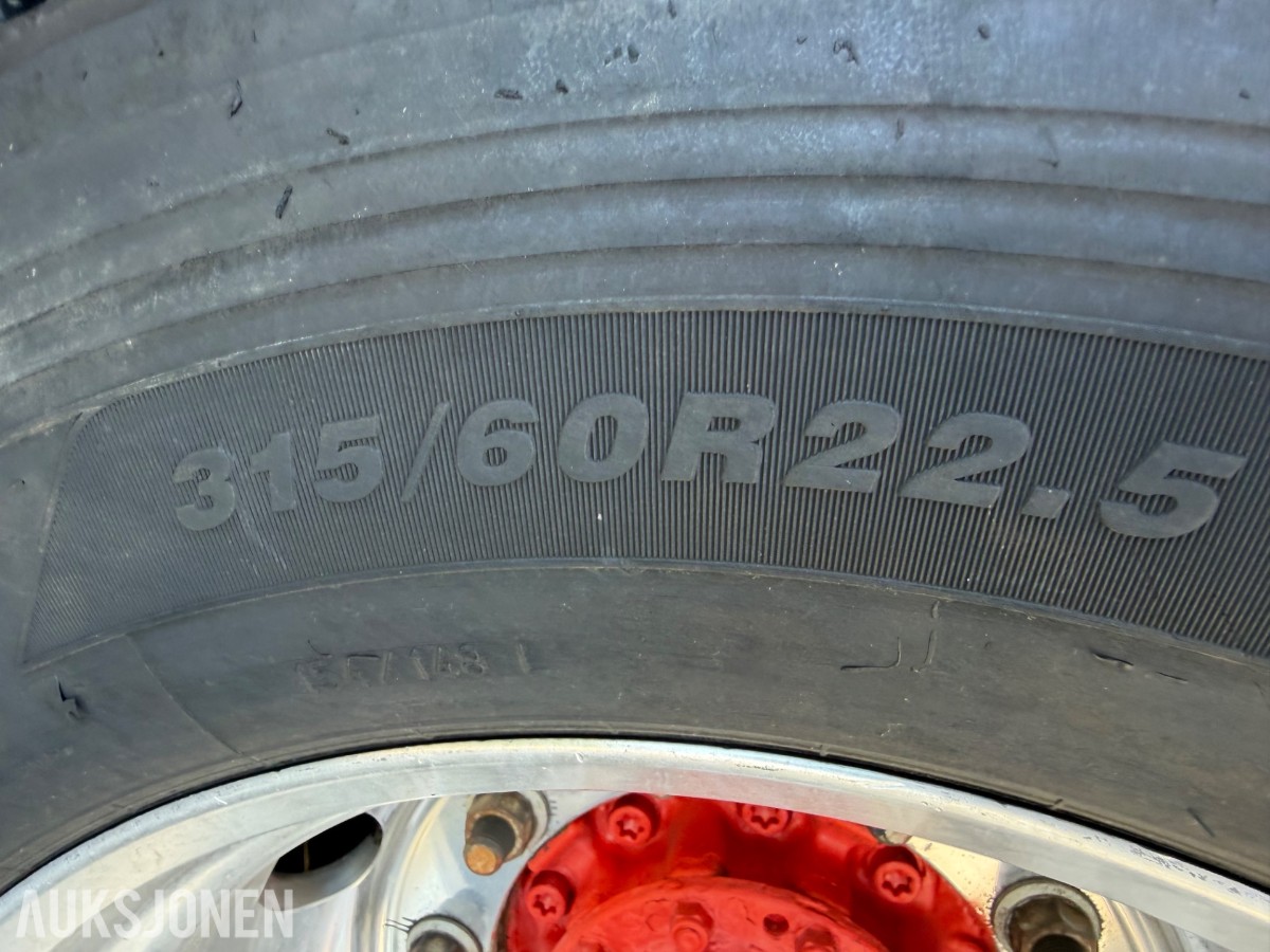 Scania R 580. Motivlakkert, Heltrukket innvendig, Manuell ++