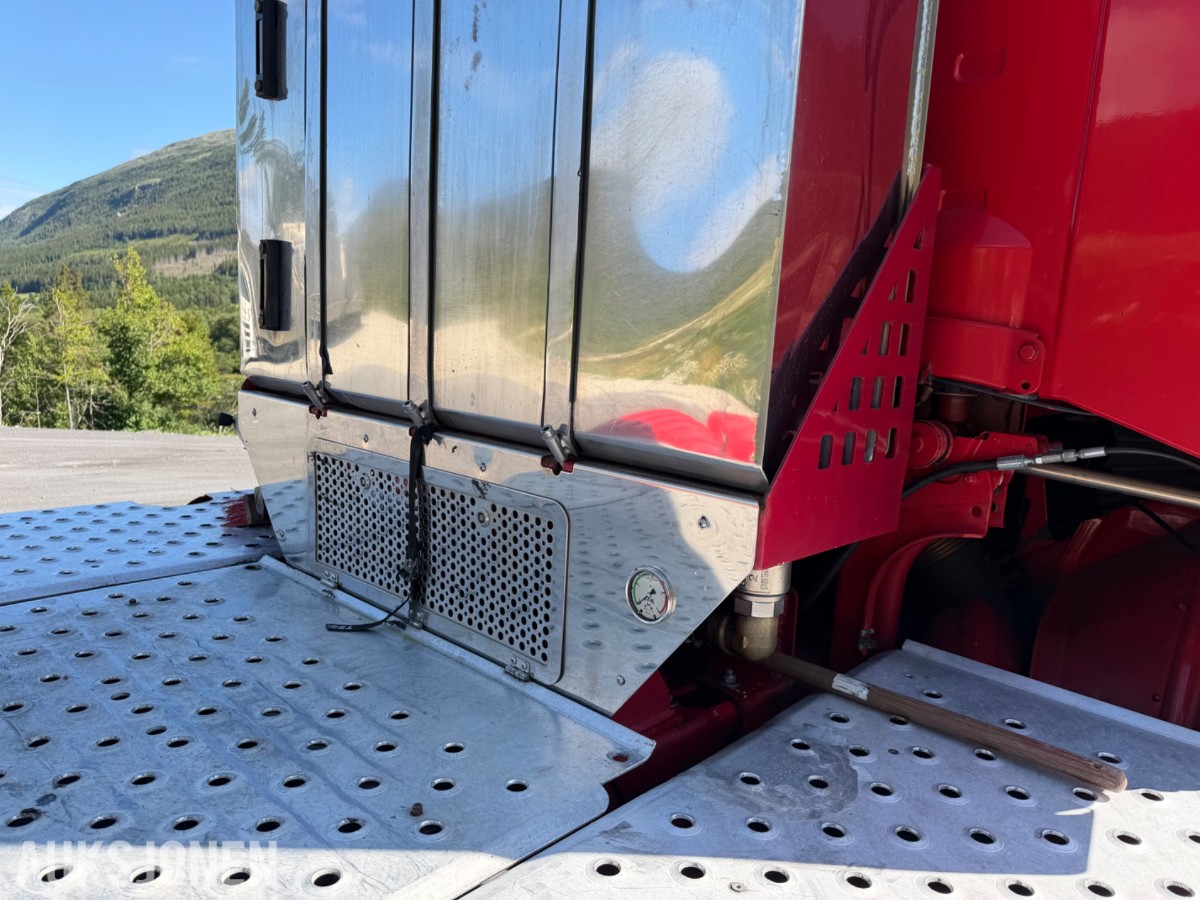 Scania R 580. Motivlakkert, Heltrukket innvendig, Manuell ++