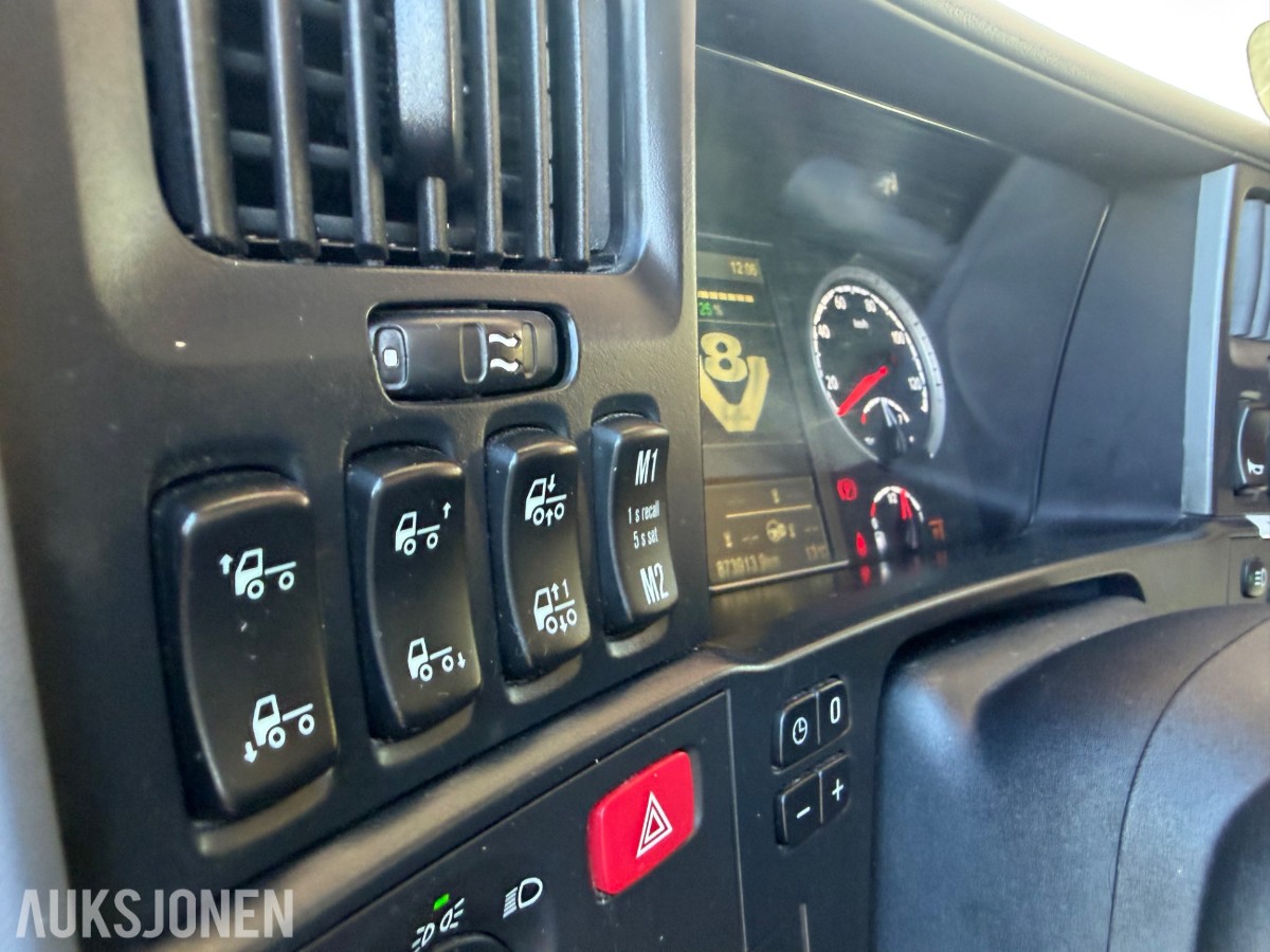 Scania R 580. Motivlakkert, Heltrukket innvendig, Manuell ++