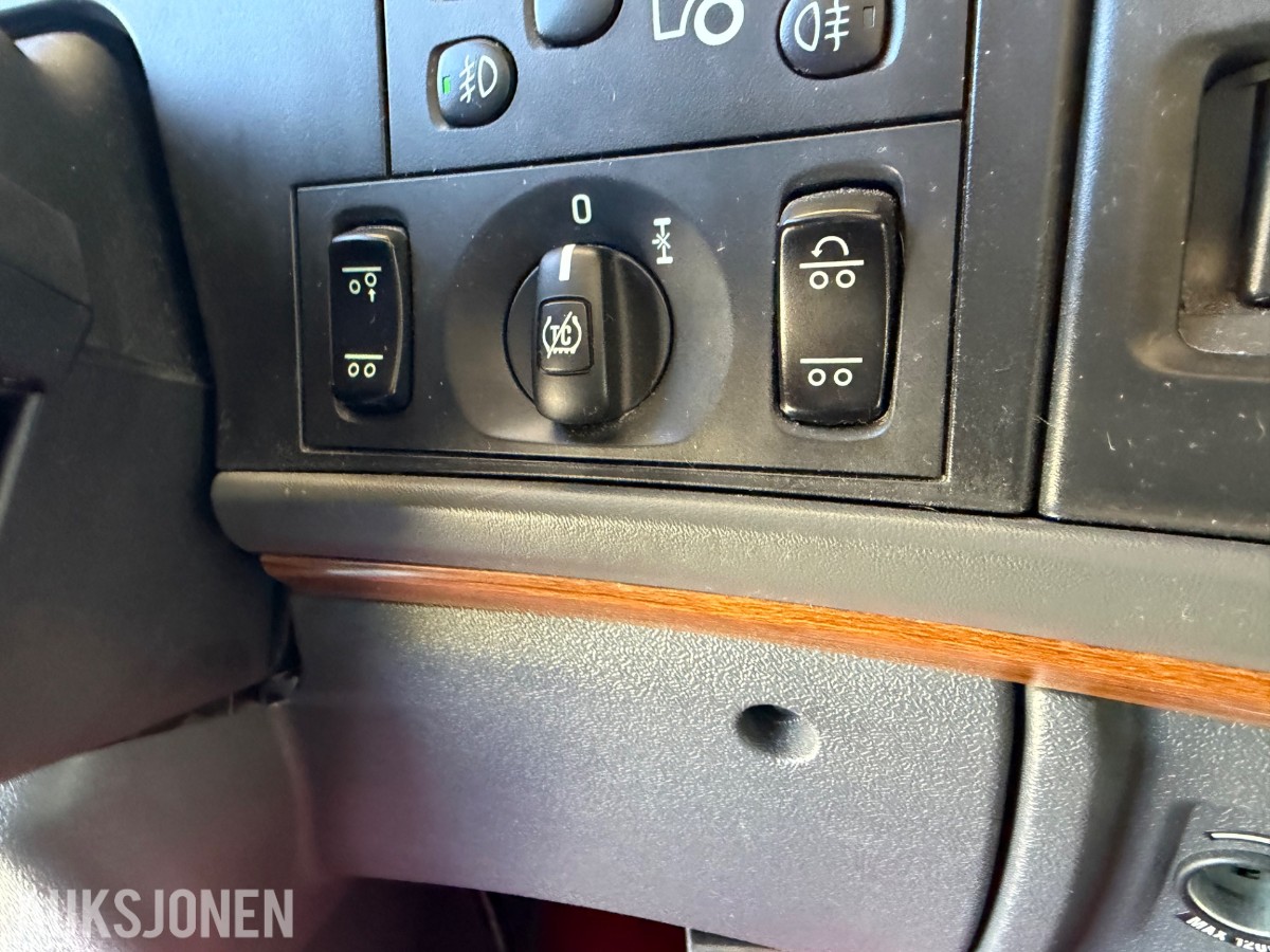 Scania R 580. Motivlakkert, Heltrukket innvendig, Manuell ++