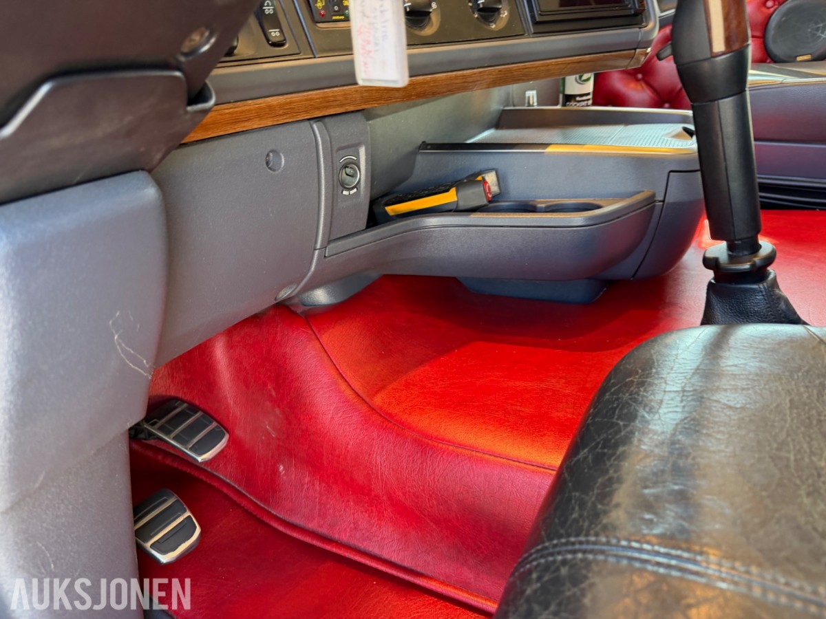 Scania R 580. Motivlakkert, Heltrukket innvendig, Manuell ++