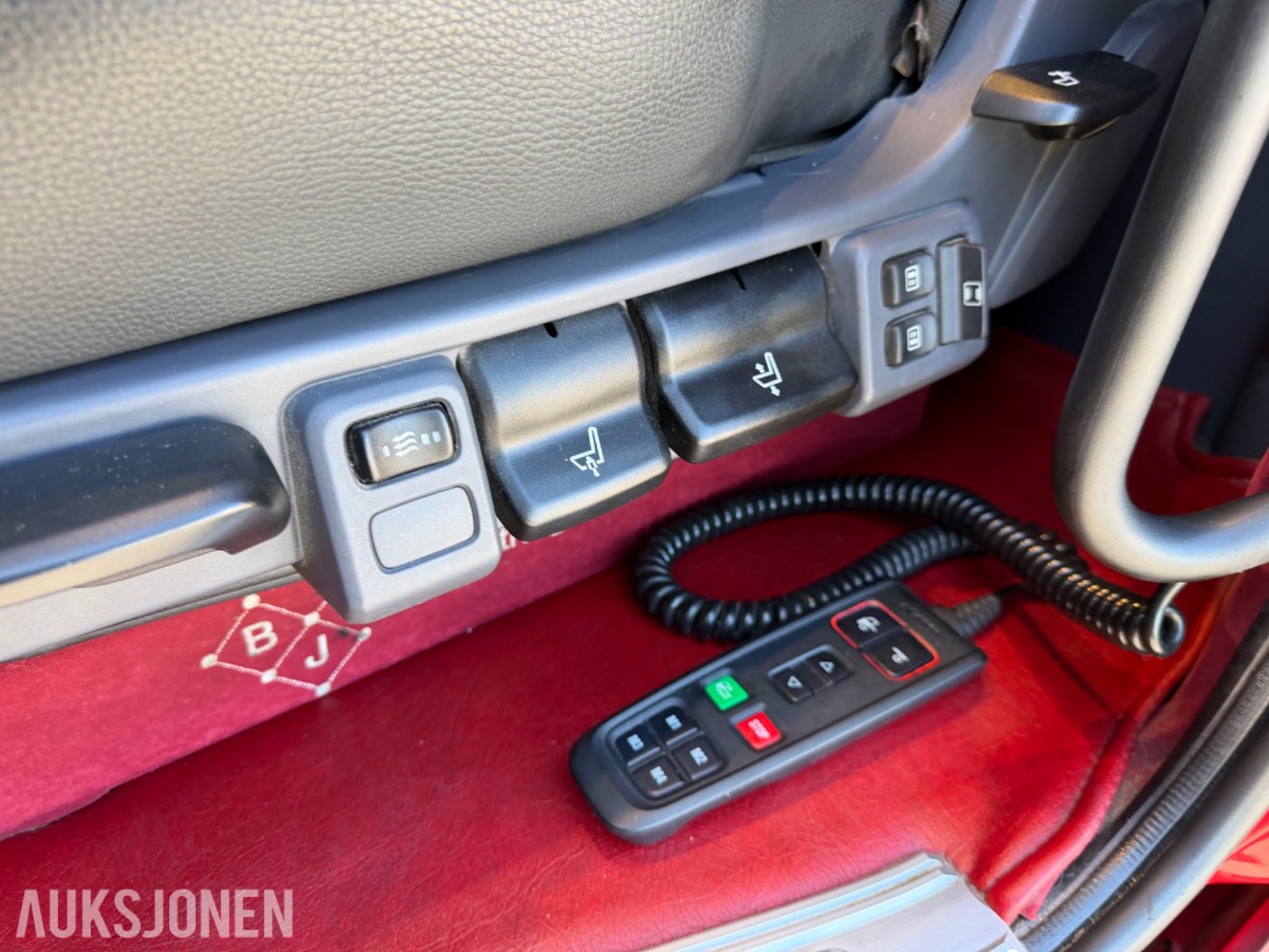 Scania R 580. Motivlakkert, Heltrukket innvendig, Manuell ++