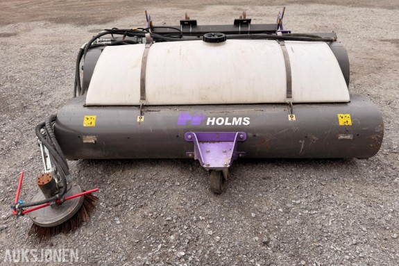 2020 Holms PL-2,15 feiemaskin med vanntank og sidebørste