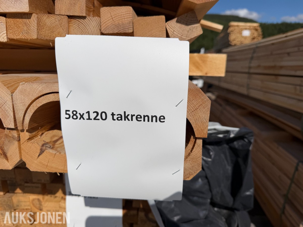 Furu. Pakke med utsorterte varianter materialer.