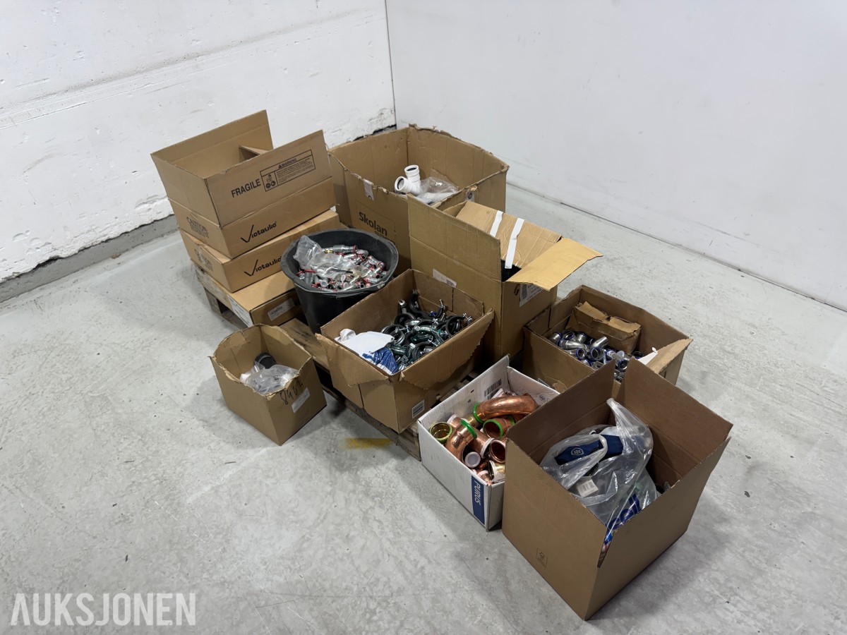 Stort parti rørdeler, pressfittings, sprinklerdeksler og festemateriell – Victaulic m.m.