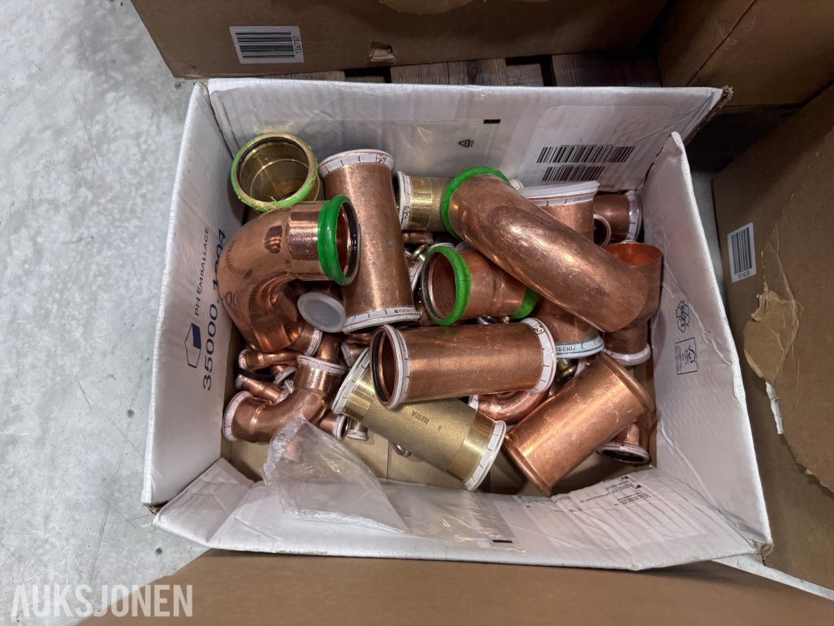 Stort parti rørdeler, pressfittings, sprinklerdeksler og festemateriell – Victaulic m.m.