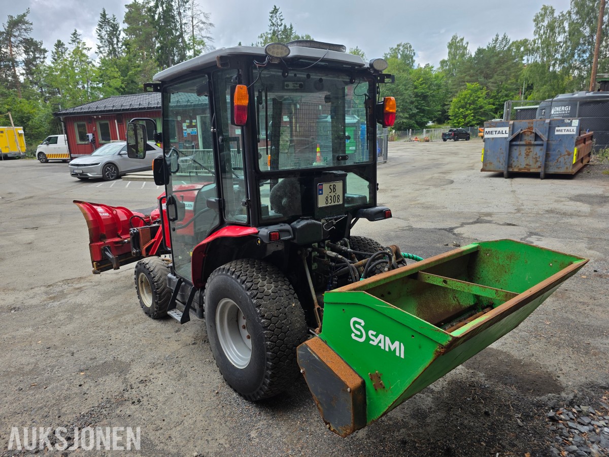 2022 Massey Ferguson 1740 M vinterrigget kompakttraktor