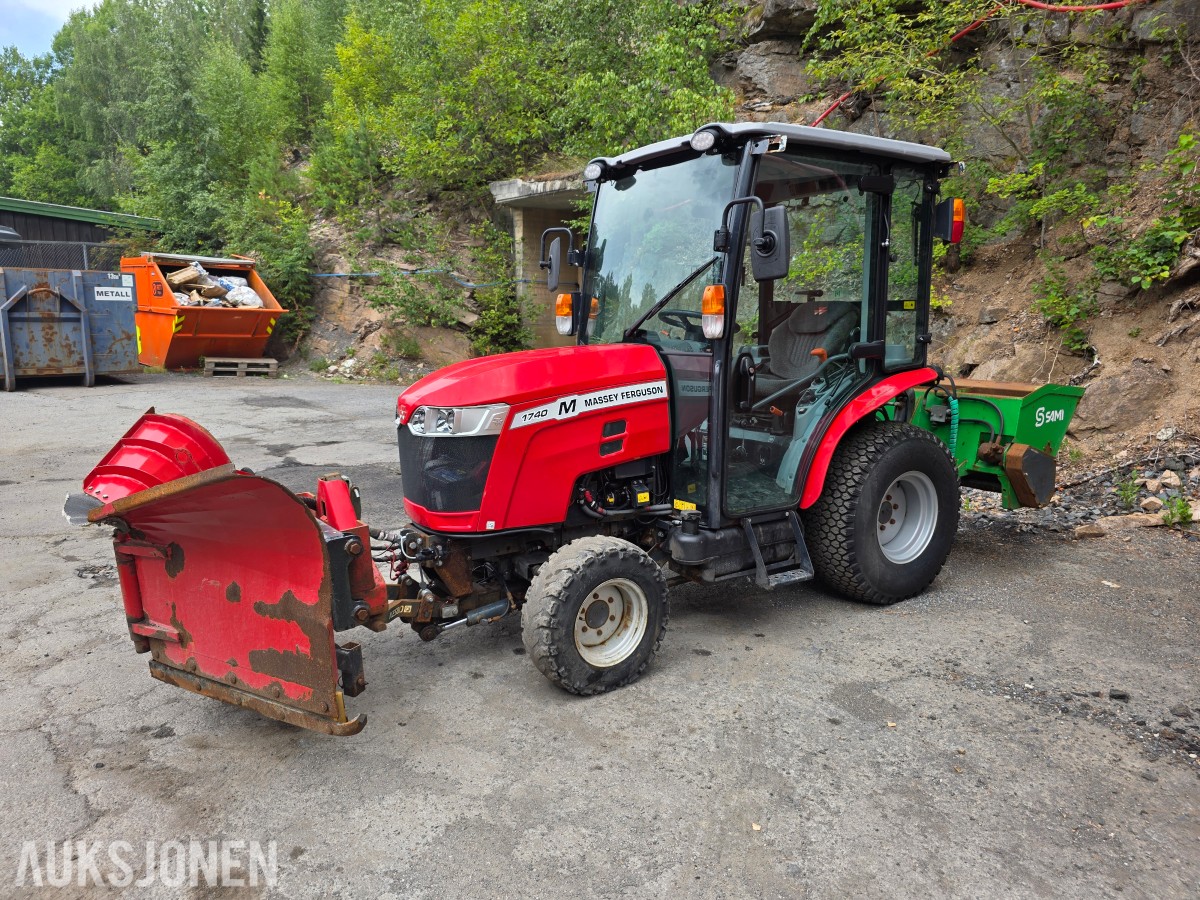 2022 Massey Ferguson 1740 M vinterrigget kompakttraktor