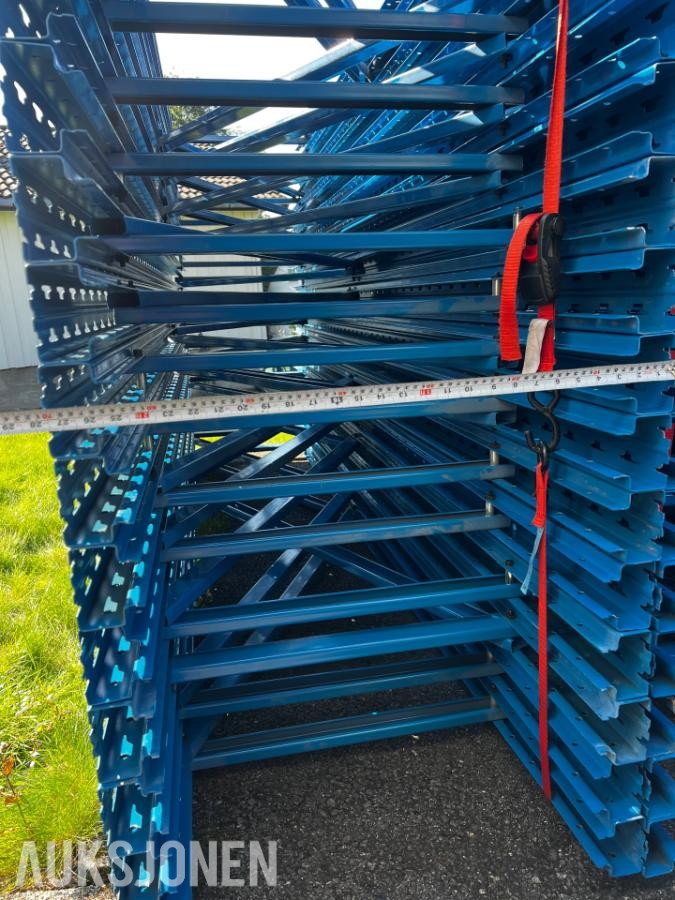 Provost Pallereoler - ca. 40 meter / 232 pallplasser