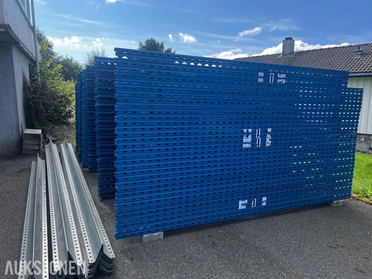 Provost Pallereoler - ca. 40 meter / 232 pallplasser