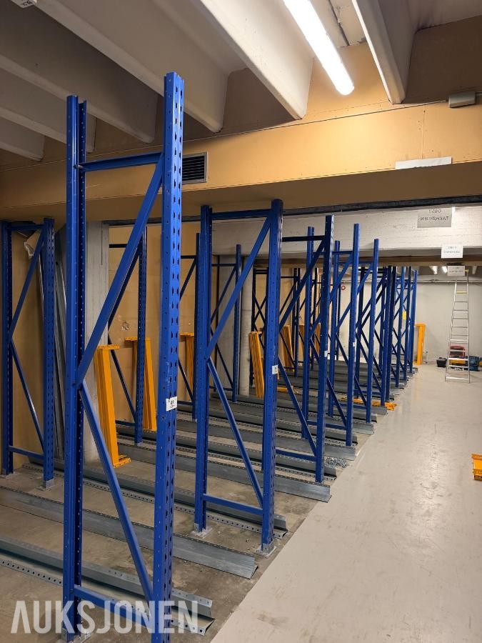 Provost Pallereoler - ca. 40 meter / 232 pallplasser