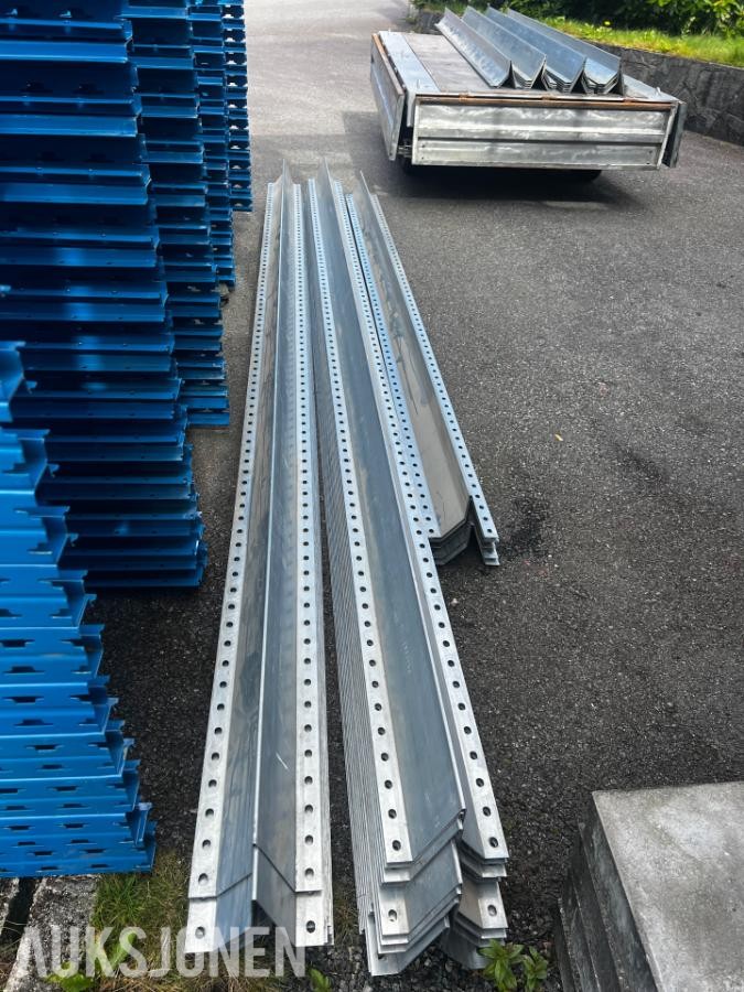 Provost Pallereoler - ca. 40 meter / 232 pallplasser