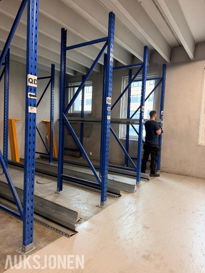 Provost Pallereoler - ca. 40 meter / 232 pallplasser