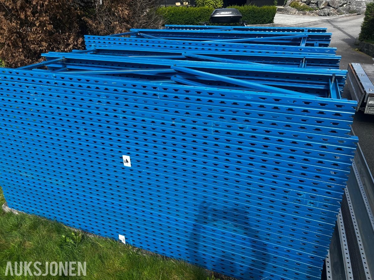 Provost Pallereoler - ca. 40 meter / 232 pallplasser
