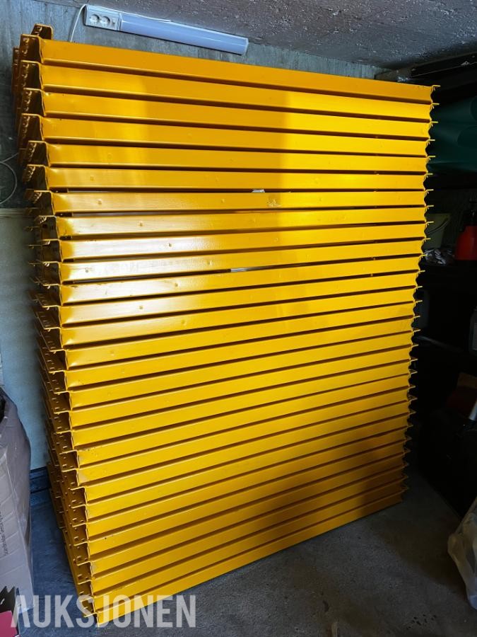 Provost Pallereoler - ca. 40 meter / 232 pallplasser