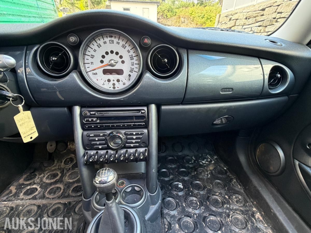 2003 Mini Cooper, 1.6-116 manuell – Rep.objekt / delebil, 211900km