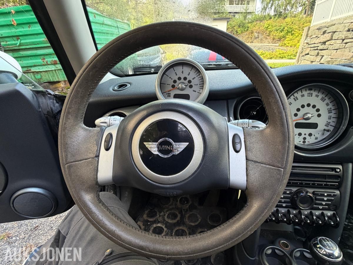 2003 Mini Cooper, 1.6-116 manuell – Rep.objekt / delebil, 211900km