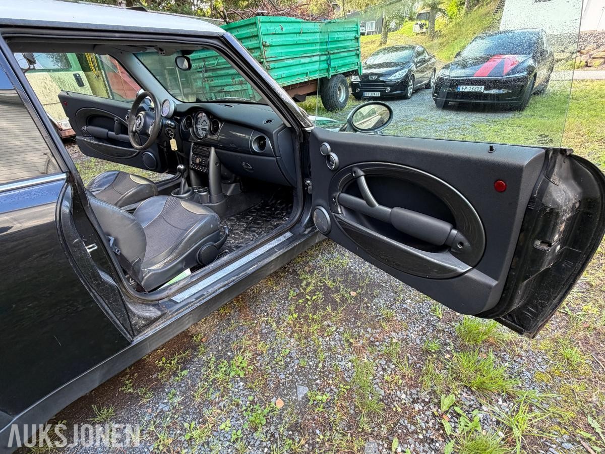 2003 Mini Cooper, 1.6-116 manuell – Rep.objekt / delebil, 211900km