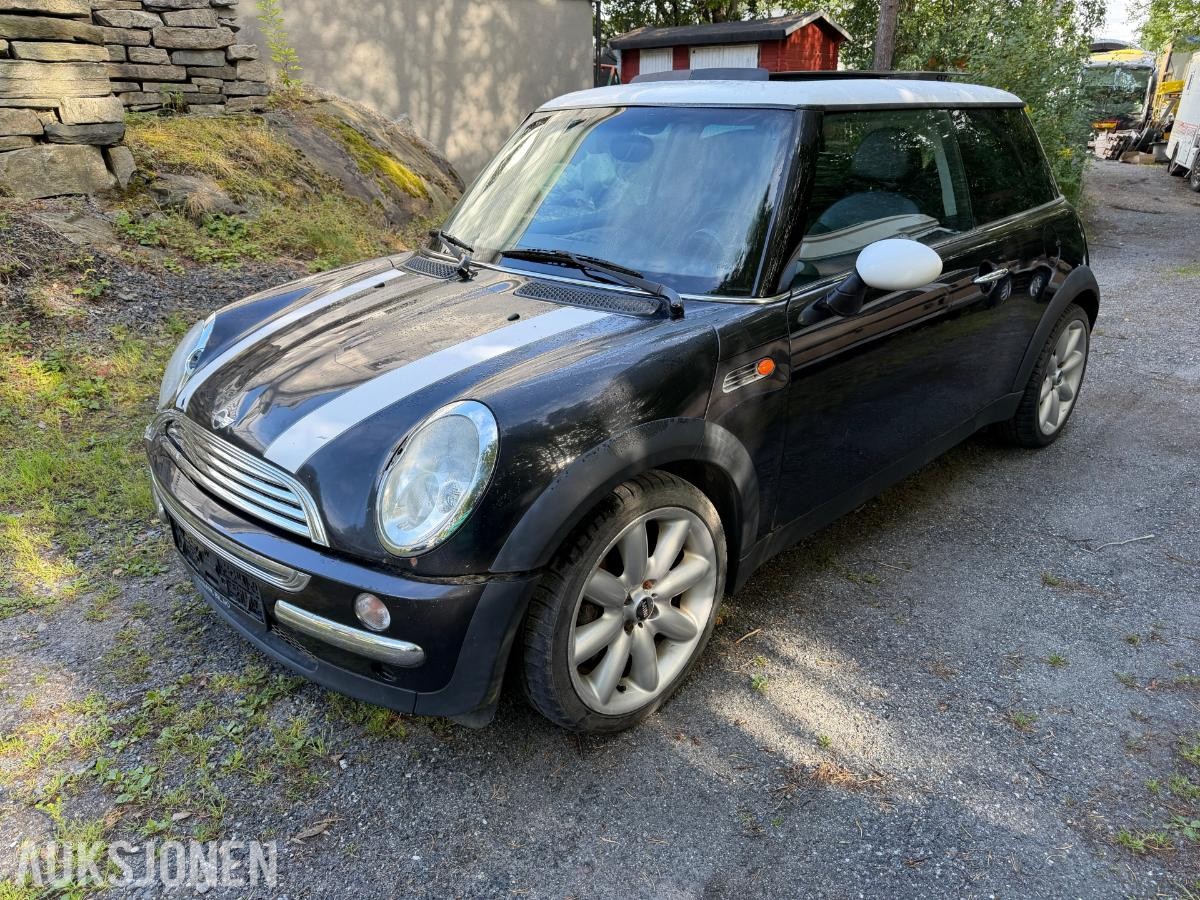 2003 Mini Cooper, 1.6-116 manuell – Rep.objekt / delebil, 211900km