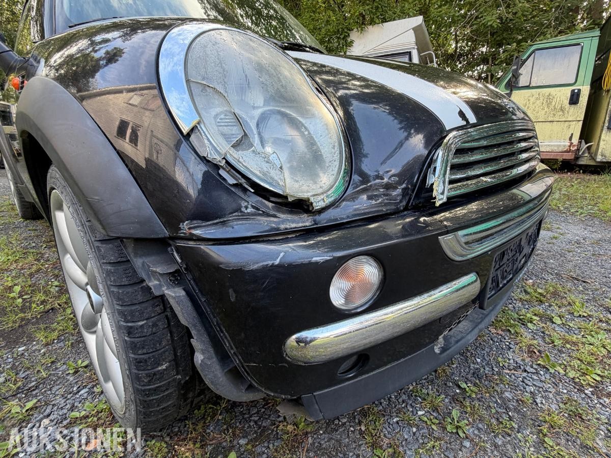 2003 Mini Cooper, 1.6-116 manuell – Rep.objekt / delebil, 211900km