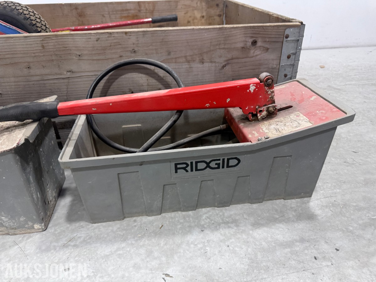 RIDGID trykkprøvepumper, Bahco platesaks og transportvogn