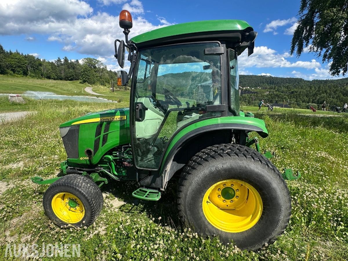 2018 John Deere 4066R