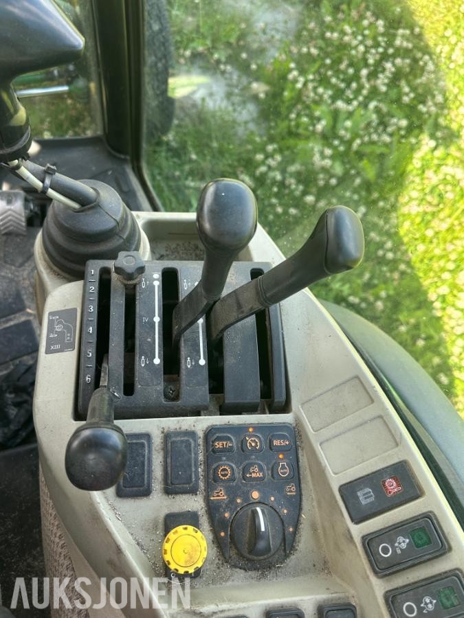 2018 John Deere 4066R