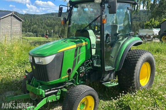 2018 John Deere 4066R