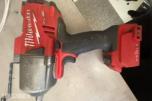 Milwaukee M18 FUEL ONE-KEY 1/2' muttertrekker – 2 batterier + lader
