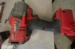 Milwaukee M18 FUEL ONE-KEY 1/2' muttertrekker – 2 batterier + lader