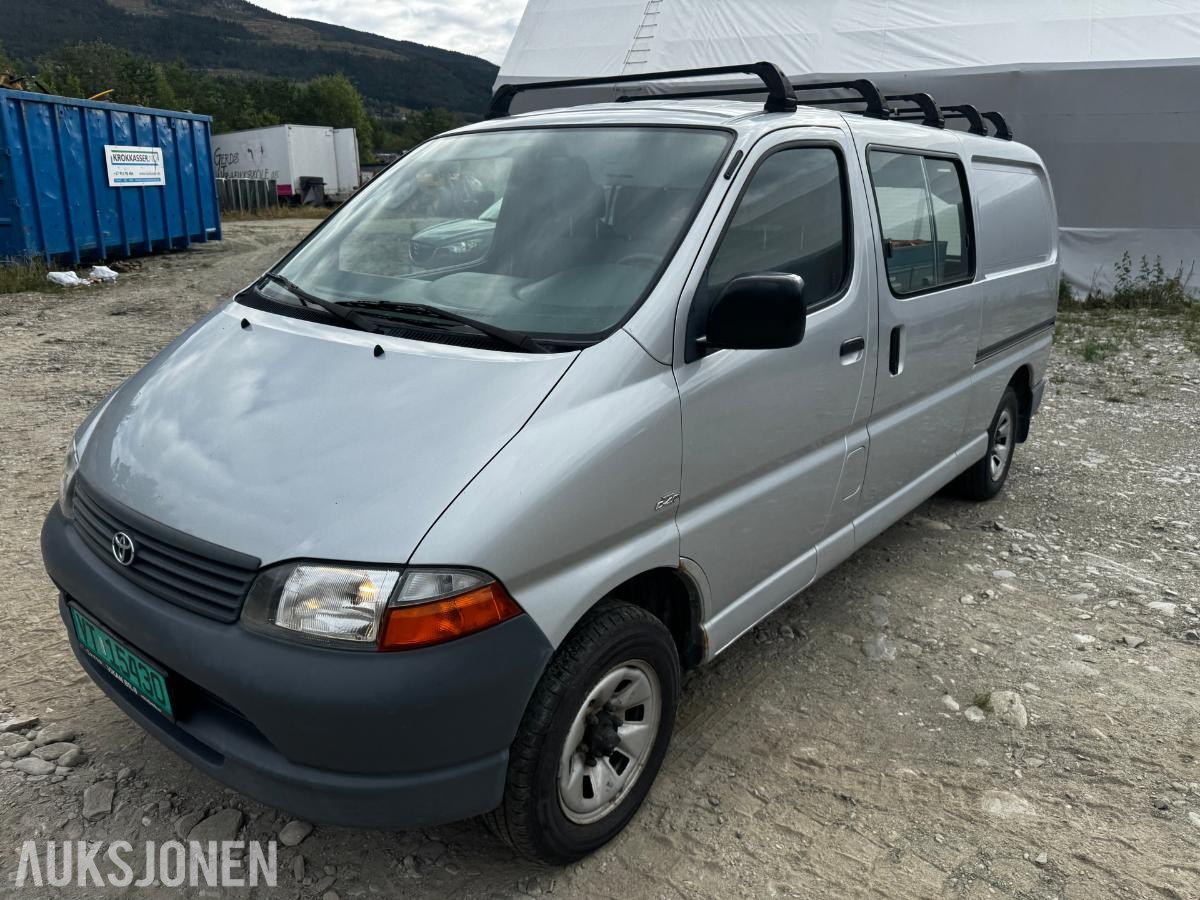 2006 Toyota HiAce 2.5-102 D 4WD INNREDNING HENGERFESTE